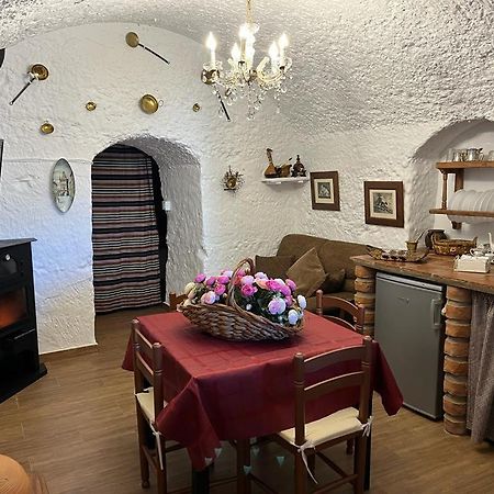 La Cueva De Guadix Villa Luaran gambar