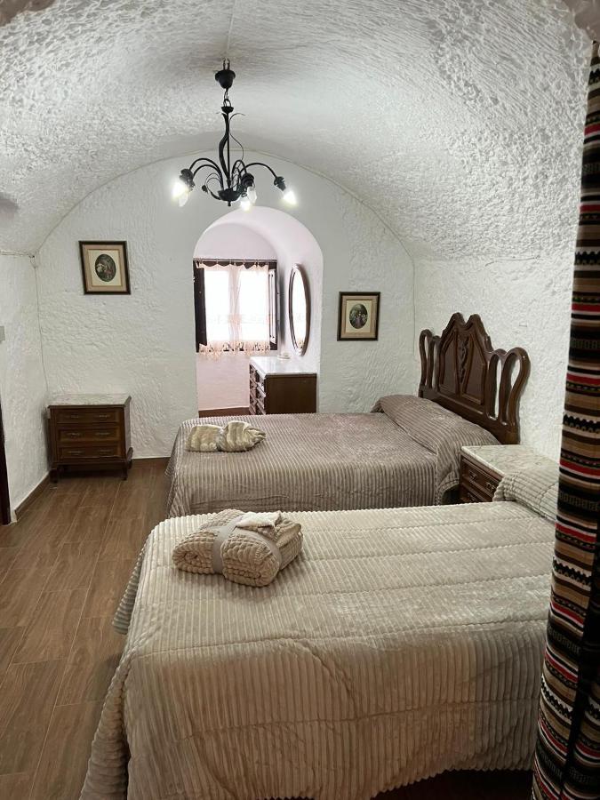 La Cueva De Guadix Villa Luaran gambar