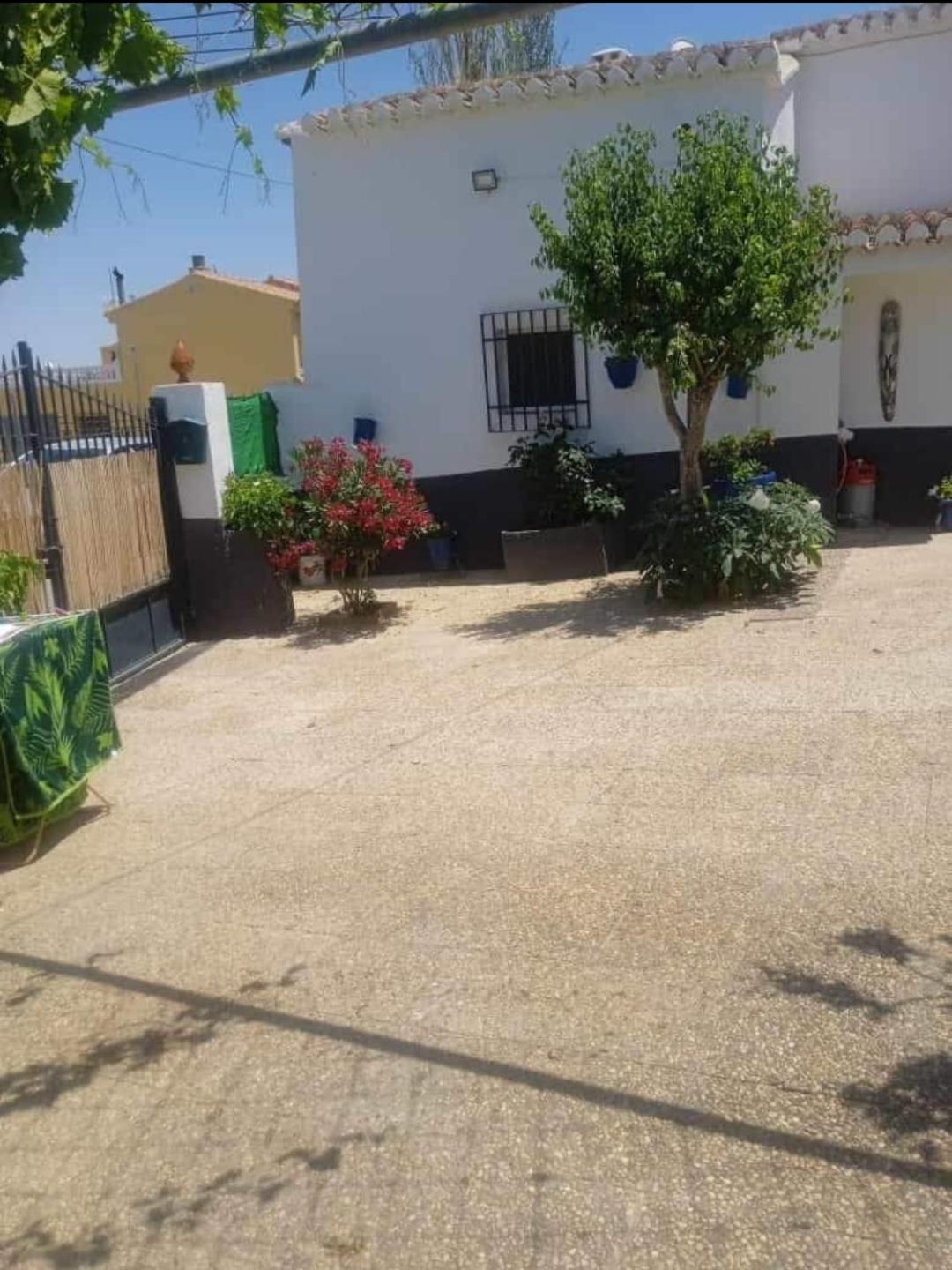 La Cueva De Guadix Villa Luaran gambar